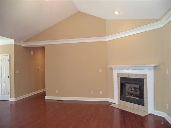 3rd image of 1844 Fleming Valley Ln