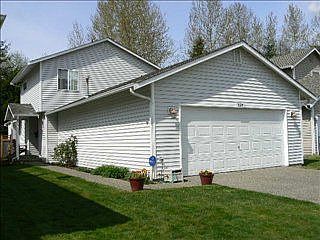 1st image of 824 124th Ct NE