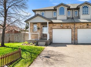 92 Snowdrop Cres, Kitchener, ON N2E 4G6