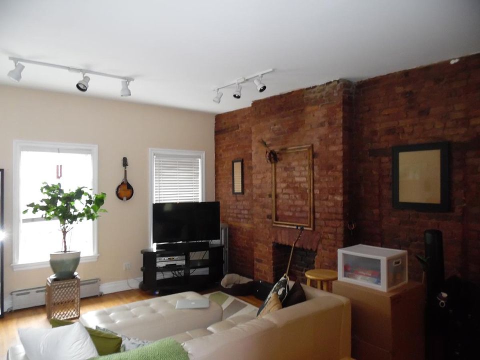 1st image of 74 Montgomery Ave #3