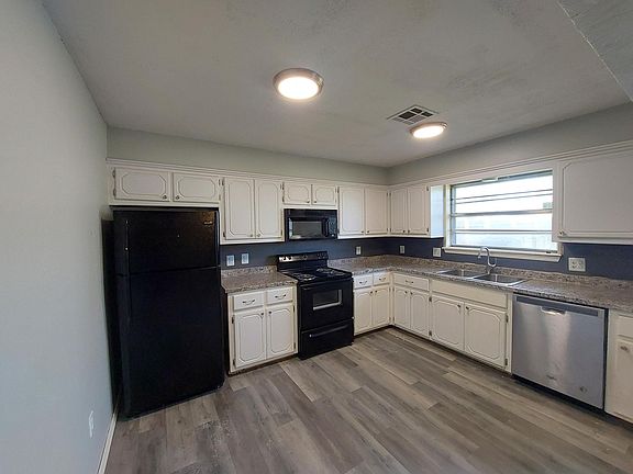 2nd image of 739 W Juniper Dr