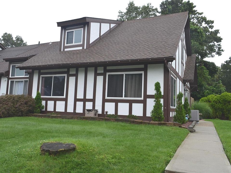 1st image of 56 Briar Hill Court #56