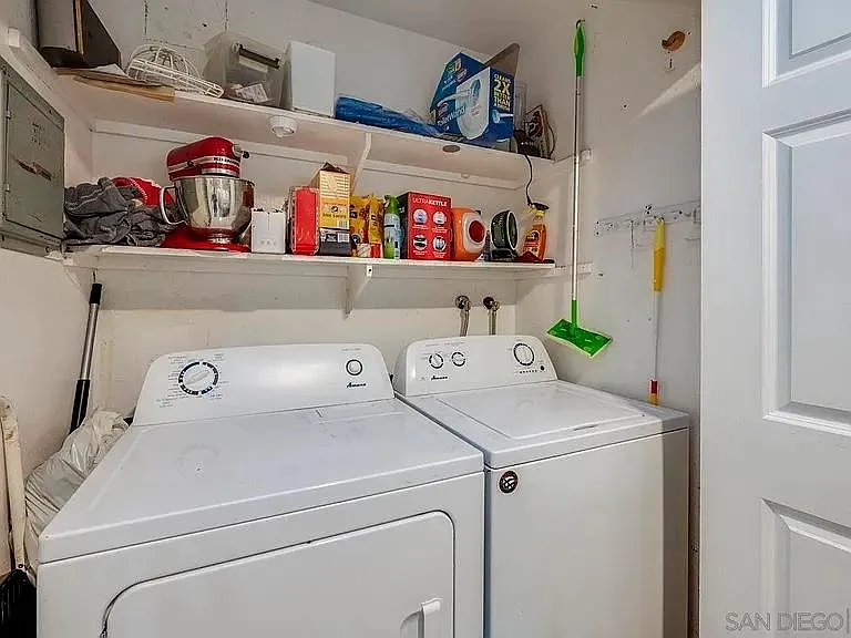 9022 Flanders Dr — Photo 16