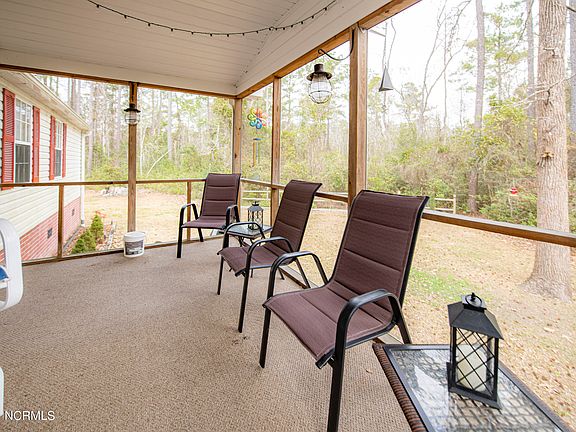 4th image of 107 Springwater Court