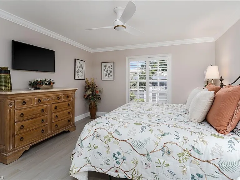 7046 Barrington Cir #202 — Photo 26