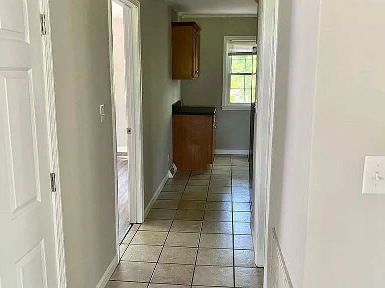 1278 Redding Ln — Photo 7