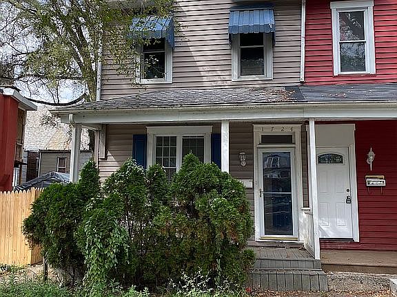2nd image of 1724 Elm St