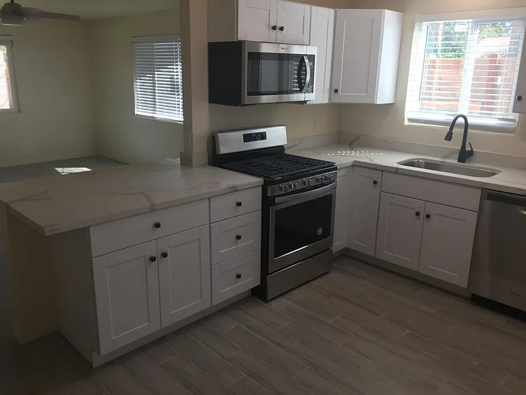 909 E Tuckey Ln #3 — Photo 1