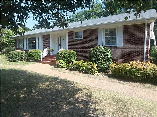 1st image of 504 Bonnie Lassie Dr