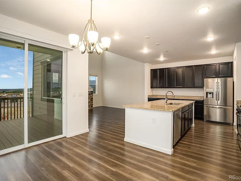 827 Marine Corps Dr — Photo 4
