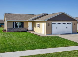1483 Mera Ln, Kaukauna, WI 54130