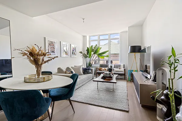 Rented by Level Group | media 1