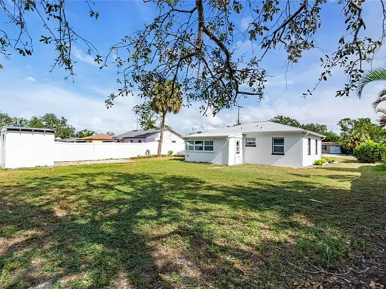 5215 S Puritan Ave — Photo 9