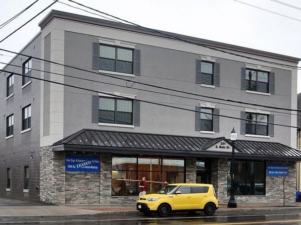 201 S Main St APT 6