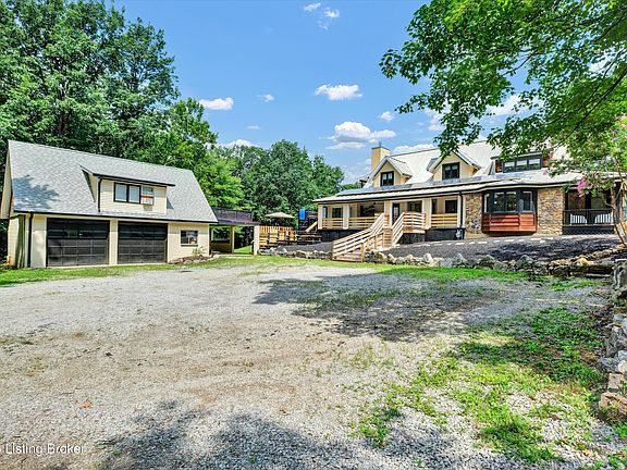 4th image of 800 Candlelight Ln