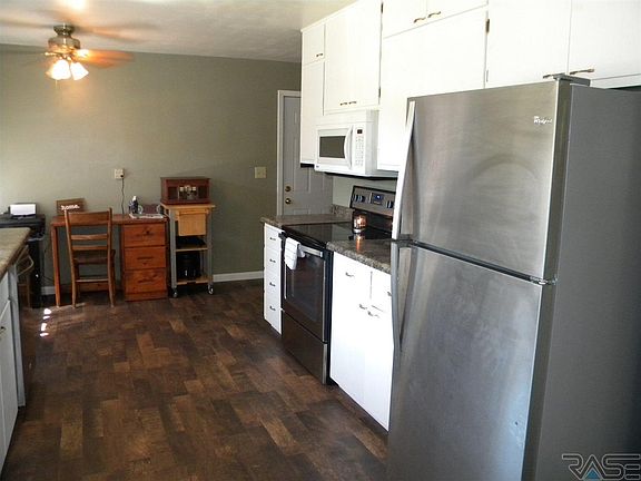 4th image of 506 N Lincoln Ave