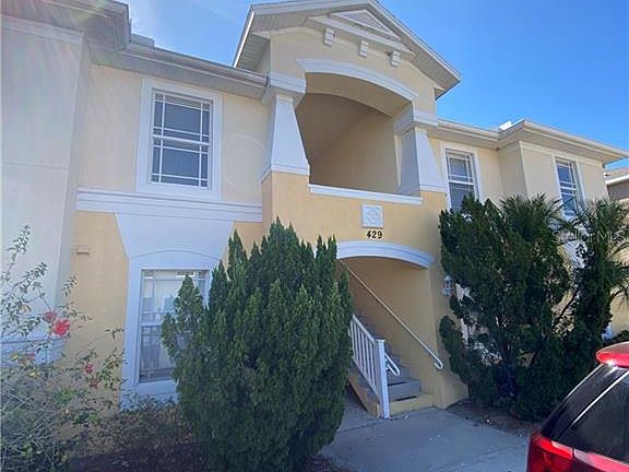 2nd image of 431/429 Newmont Cir