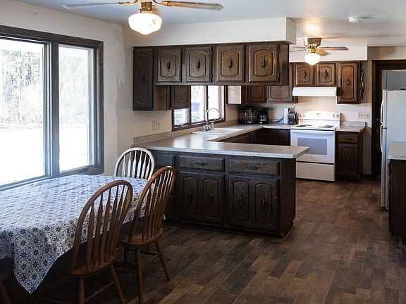 2nd image of W7701 Cloverleaf Lake Rd