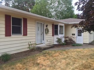 24 Hickory Dr, Horseheads, NY 14845