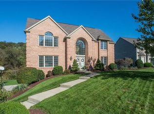 5553 Saddlebrook Dr, Bethel Park, PA 15102