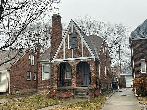 2nd image of 10821 Peerless St