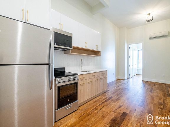 2nd image of 42 Driggs Ave APT 2L
