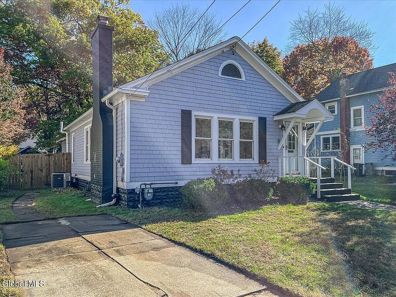 2nd image of 136 East Avenue