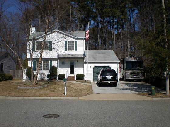 1st image of 240 Louise Dr