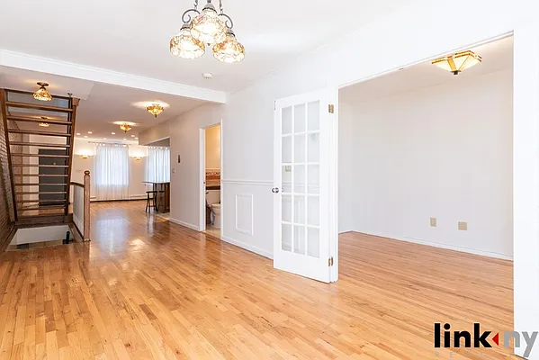 Rented by Link NY Realty | media 48