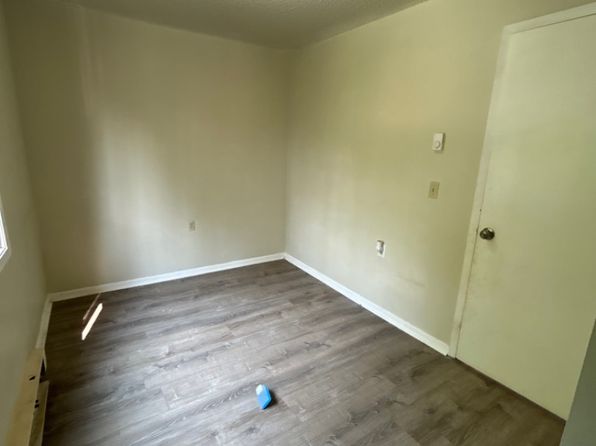 704 West St APT 5