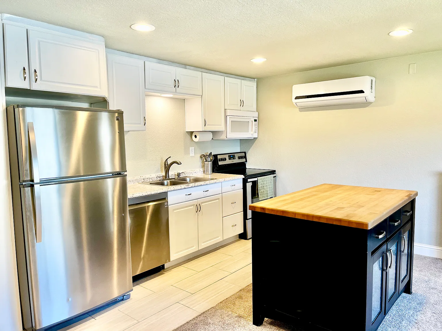 2 bed, 1300 sqft, $1,850 — Photo 3