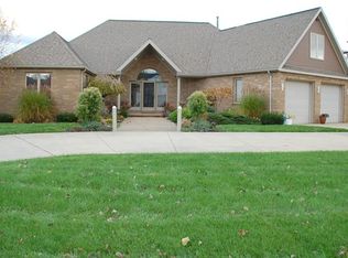 5765 Woodruff Dr, Clarence Center, NY