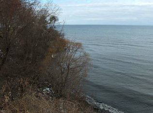 594 Lake Rd, Webster, NY 14580