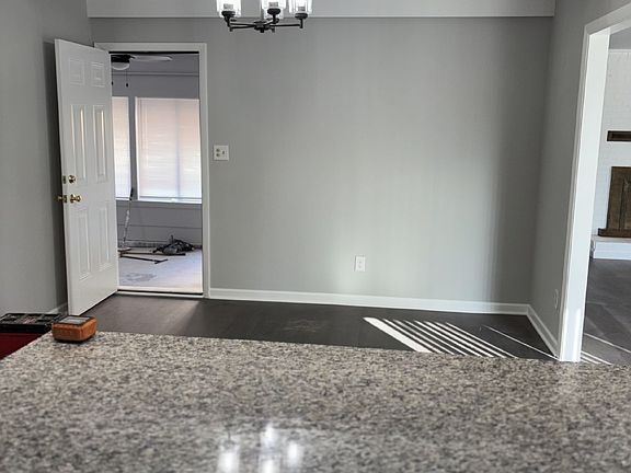 2nd image of 3215 Edenwood Dr