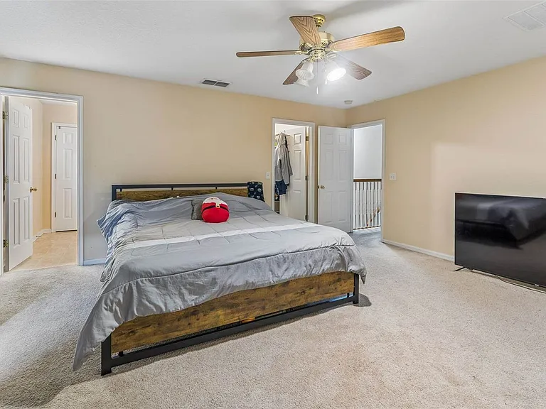 2401 Silvermoss Dr — Photo 34