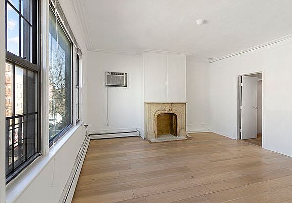 5th image of 662 Metropolitan Ave Floor 2