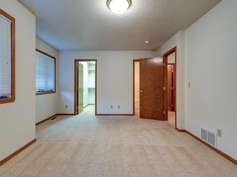 Mistwood Townhomes — Photo 16