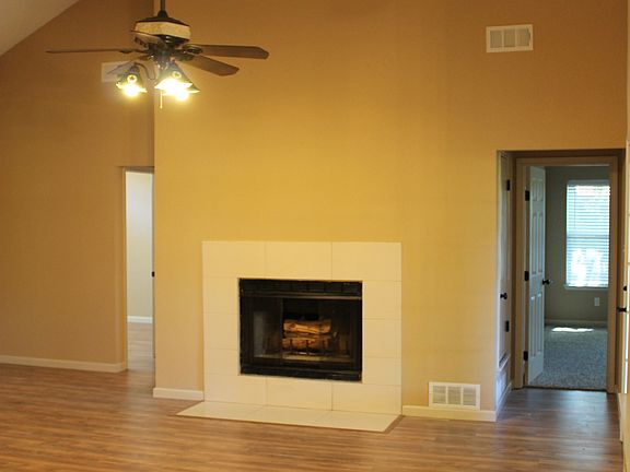 4th image of 6833 Egan Way