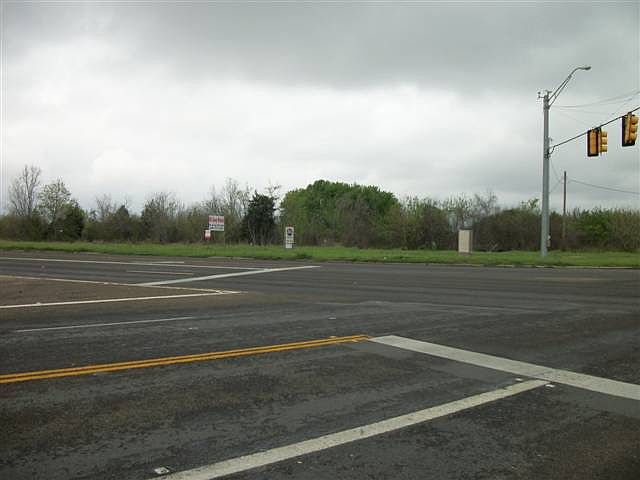 1st image of 2420 Port Neches Ave