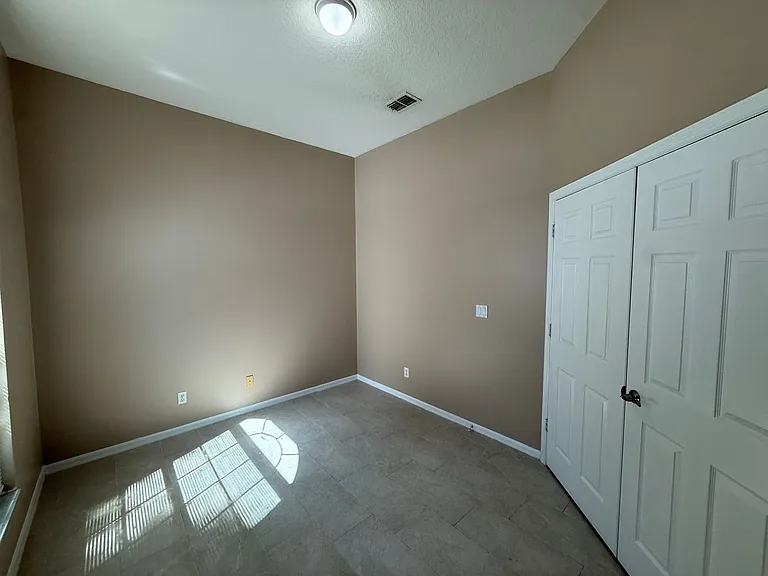 2735 Cedaridge Cir — Photo 16