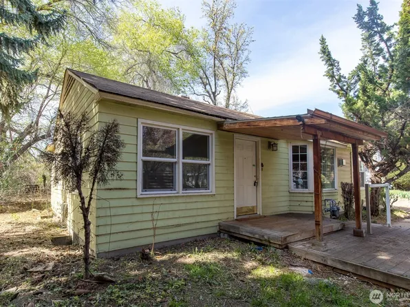 910 S 25th Avenue, Yakima, WA 98902