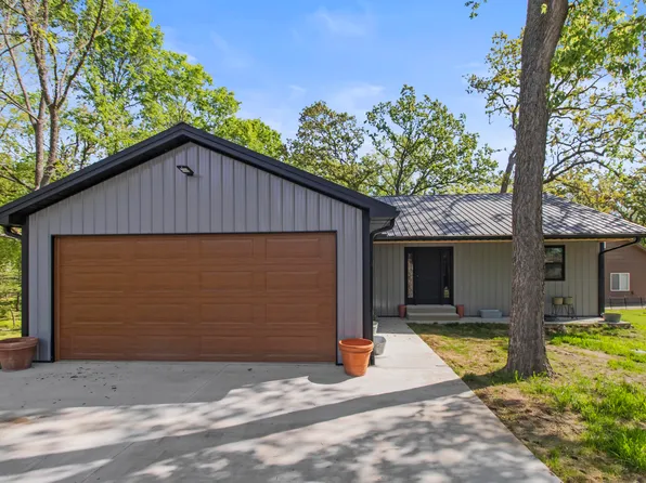 1711 Dogwood Ln, Grove, OK 74344