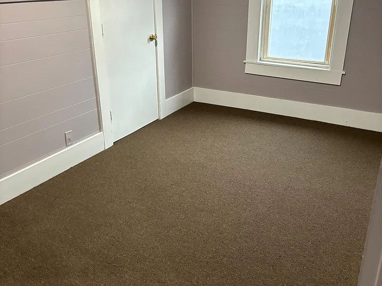 292 Bay St #3-R — Photo 10