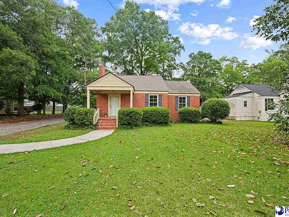 1st image of 919 Kalmia St