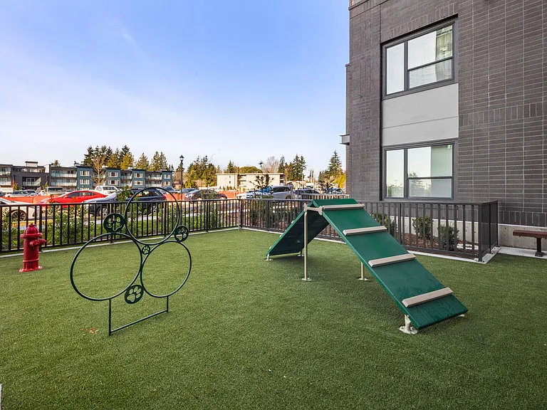 Astra Apartments — Photo 17