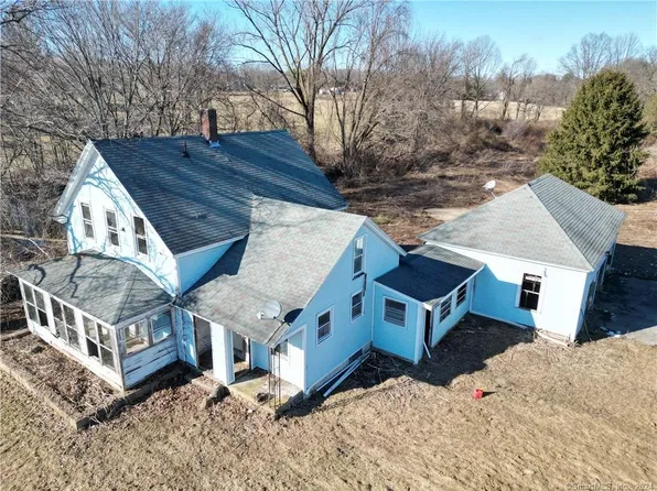 89 Mantup Road, Putnam, CT 06260