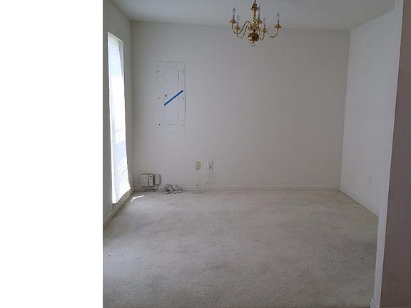3rd image of 147 Saint Jones Ave