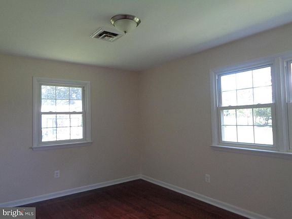 4th image of 14045 Petzold Dr