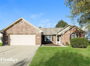 9626 Piper Lake Dr, Indianapolis, IN 46239