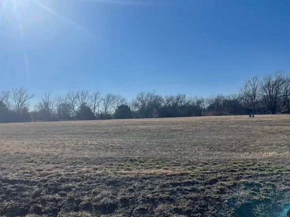 407 Cedar Ranch St, Derby, KS 67037